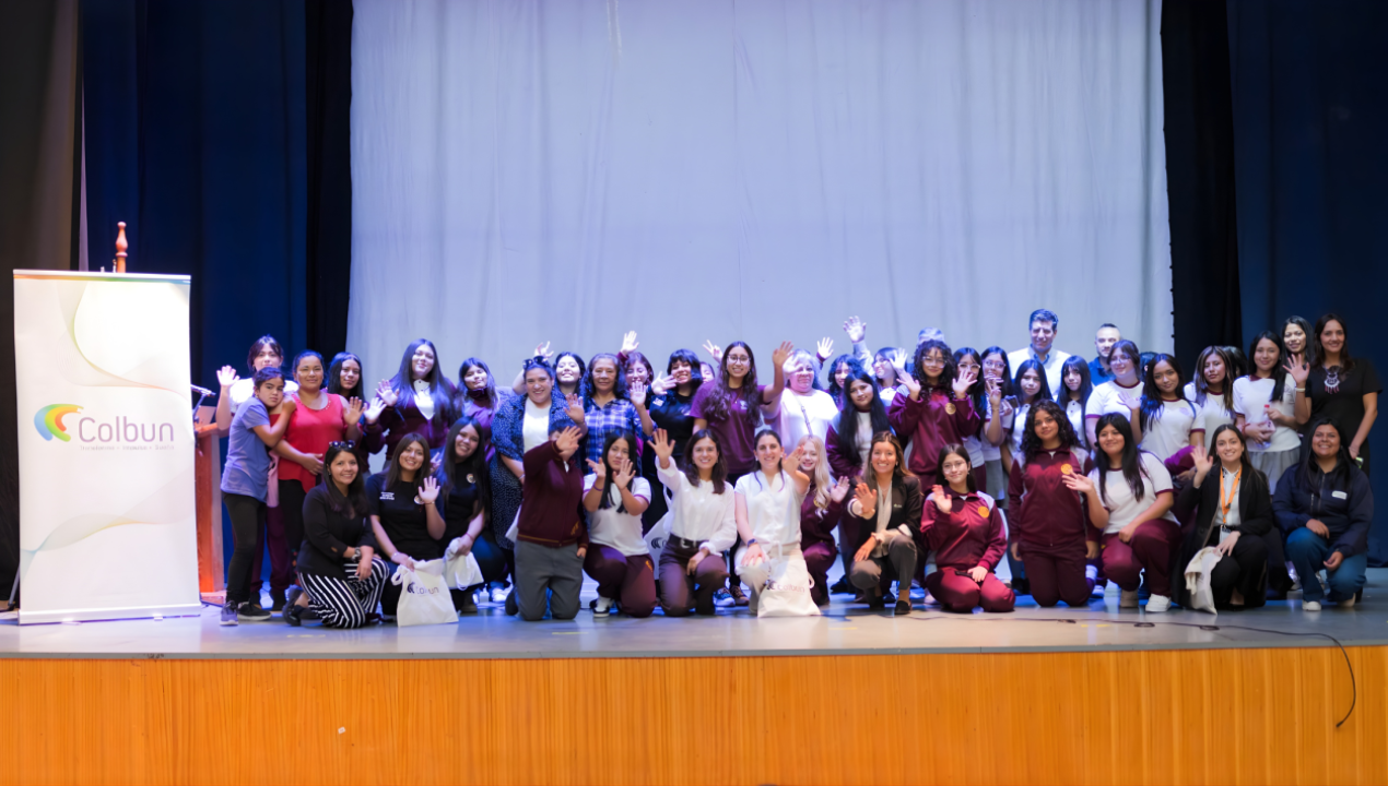 /colbun-junto-a-la-municipalidad-de-taltal-impulsan-liderazgo-femenino