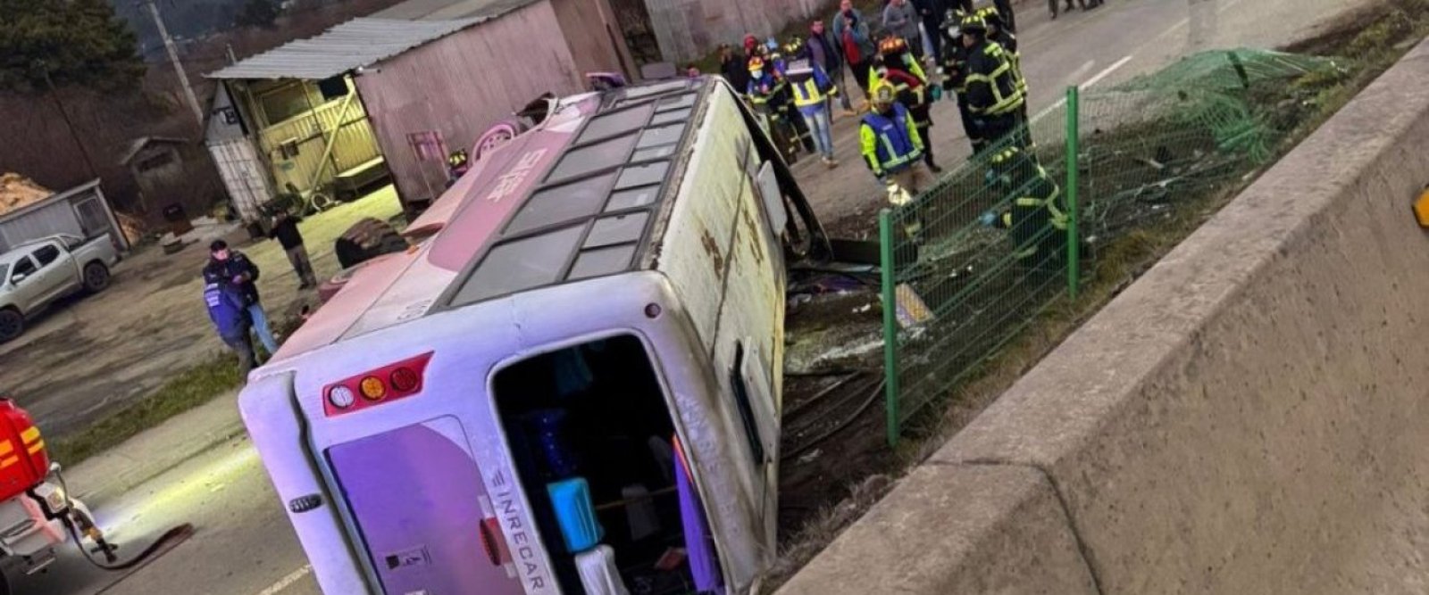 Conductor de bus que volcó en Arauco y dejó un fallecido manejaba bajo influencia de alcohol y cocaína