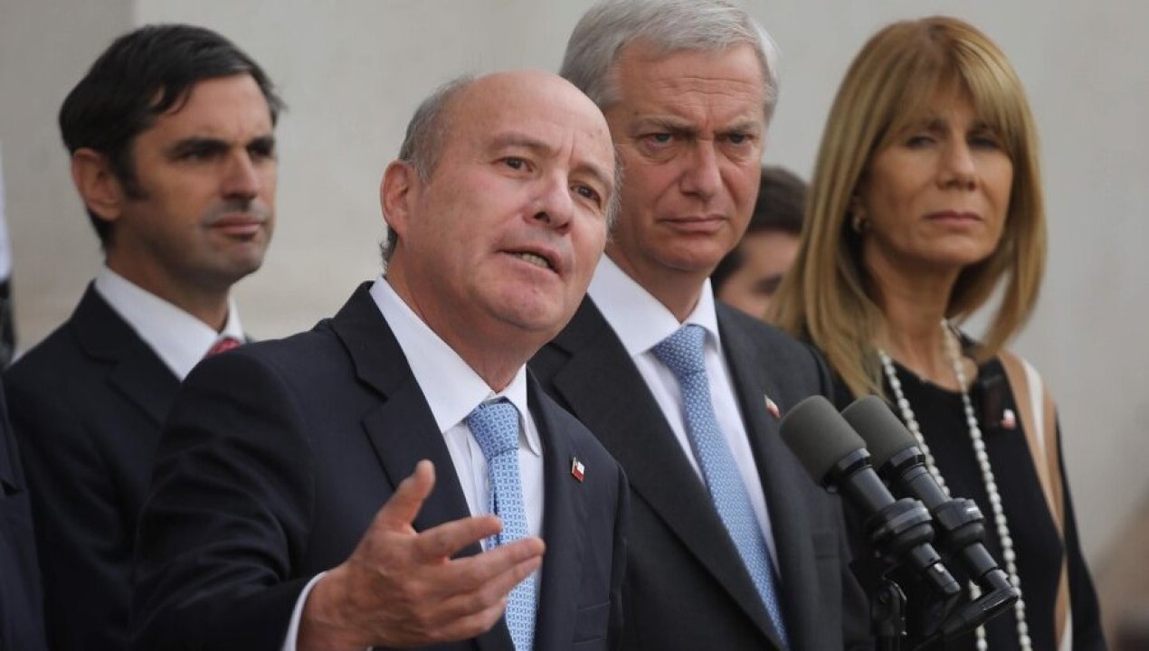 /actualidad/economia/ministro-quiroz-defiende-plan-economico-y-apunta-a-estancamiento-de-mas-de